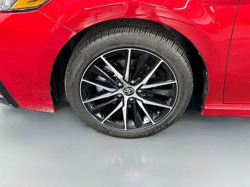 Used 2024 Toyota Camry SE image 37