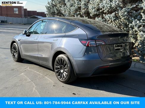 Used 2022 Tesla Model Y Long Range image 7