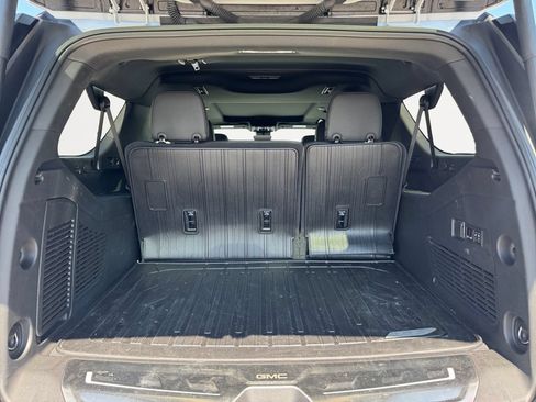 Used 2026 GMC Yukon XL AT4 w/ AT4 Premium Package AWD/4WD image 5