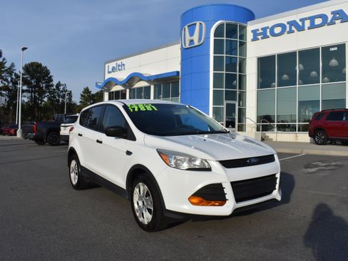 Used 2016 Ford Escape S image 1