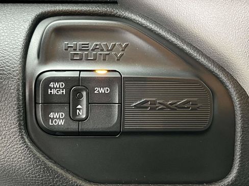 Used 2019 RAM 2500 Big Horn image 36