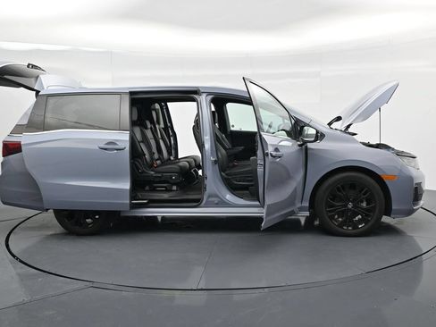 Used 2025 Honda Odyssey Sport-L image 22