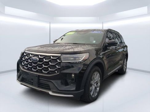 Used 2025 Ford Explorer Platinum AWD/4WD image 7