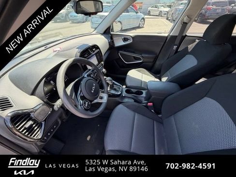 Certified 2023 Kia Soul S FWD image 7