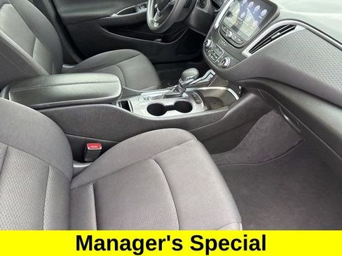 Used 2024 Chevrolet Malibu LT image 39