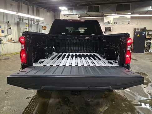 Used 2024 Chevrolet Silverado 1500 LT image 28