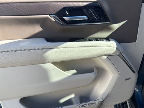 New 2026 GMC Yukon XL Denali image 22