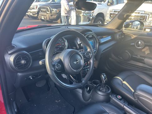 Used 2021 MINI Cooper Convertible image 18