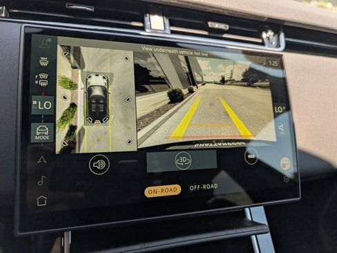 Certified 2024 Land Rover Range Rover Evoque Dynamic SE image 12