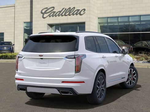 New 2025 Cadillac XT6 Sport w/ Platinum Package image 4