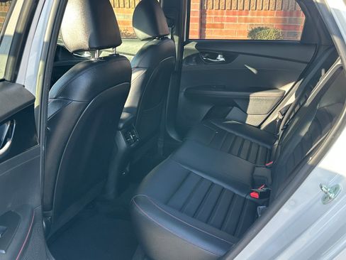 Used 2023 Kia Forte GT w/ GT2 Package image 7