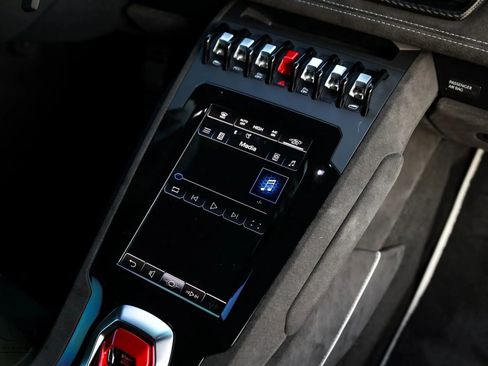 Used 2024 Lamborghini Huracan Sterrato AWD/4WD image 63