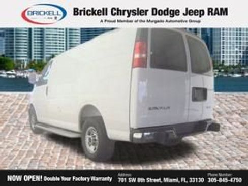 Used 2025 GMC Savana 2500 w/ Driver Convenience Package RWD image 3