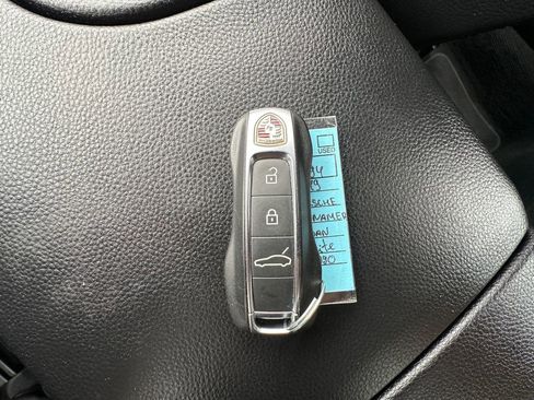 Used 2019 Porsche Panamera 4 image 47