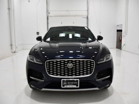 Used 2022 Jaguar F-PACE S image 2