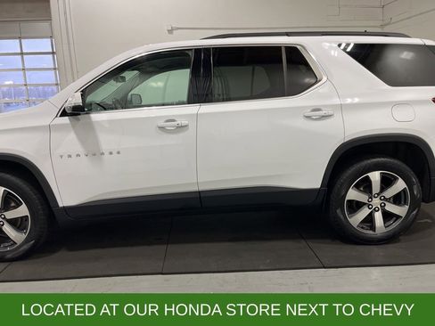 Used 2019 Chevrolet Traverse LT w/ LT Premium Package image 4