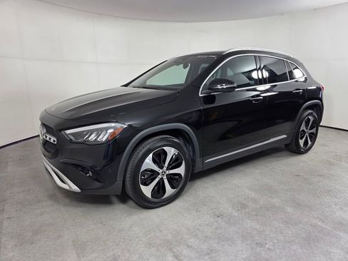 Certified 2025 Mercedes-Benz GLA 250 GLA 250 image 8