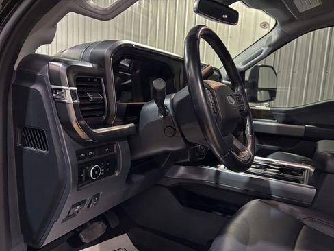 Used 2024 Ford F250 Lariat image 16