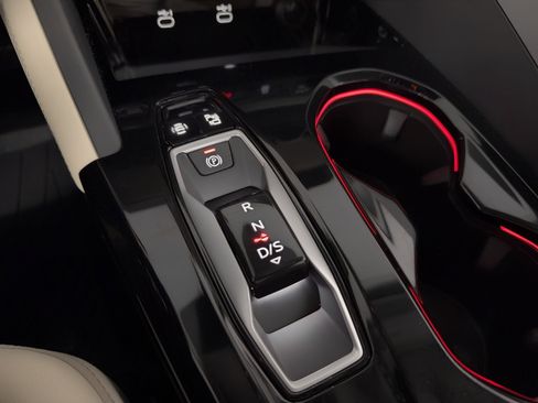 Certified 2025 Audi Q5 Premium w/ Premium Plus AWD/4WD image 25