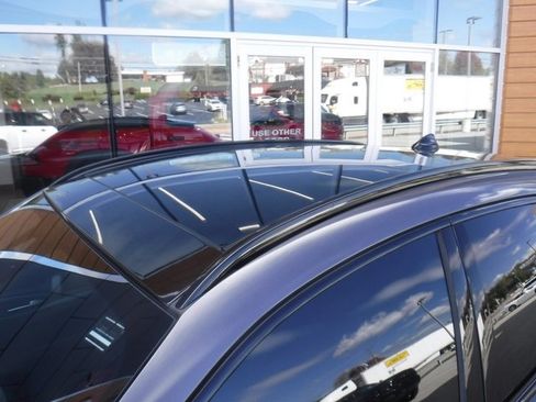 Used 2024 Alfa Romeo Stelvio Veloce image 3