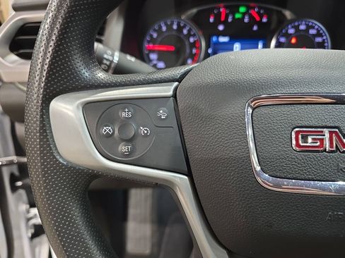 Used 2023 GMC Acadia SLE w/ Elevation Edition FWD image 35