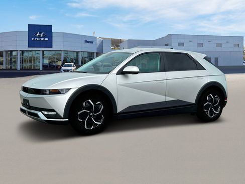 New 2024 Hyundai Ioniq 5 SEL image 2