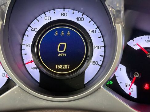 Used 2011 Cadillac SRX Luxury FWD image 12