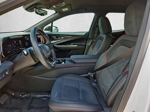 Certified 2024 Chevrolet Blazer EV RS RWD image 22