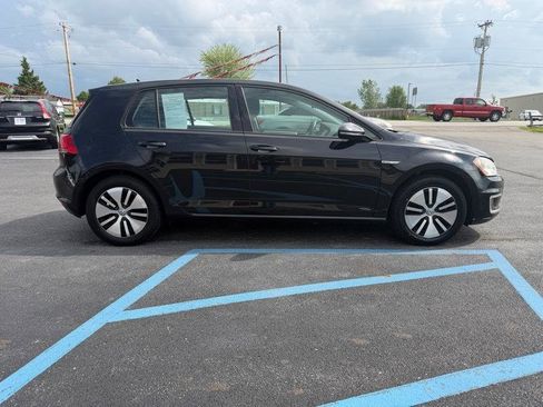 Used 2016 Volkswagen e-Golf SE FWD image 10