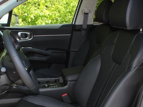 New 2026 Kia Sorento S AWD/4WD image 17