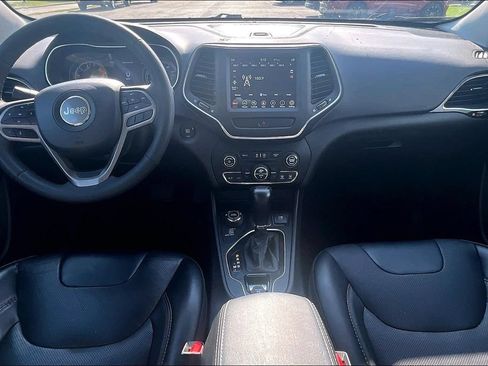 Used 2022 Jeep Cherokee Latitude Lux w/ Sun & Sound Group AWD/4WD image 11