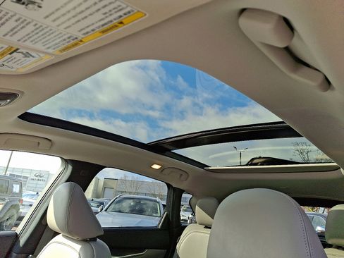 Certified 2025 INFINITI QX50 Luxe image 14