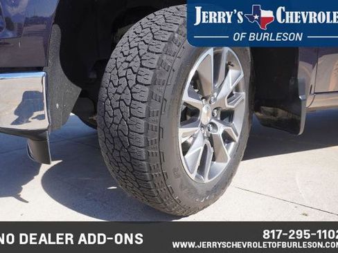 Used 2024 Chevrolet Silverado 1500 LT AWD/4WD image 11
