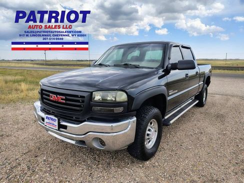 Used 2007 GMC Sierra 2500 W/T w/ Heavy-Duty Power Package AWD/4WD image 1