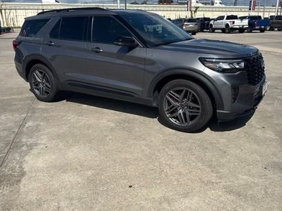 Used 2026 Ford Explorer ST-Line w/ ST-Line Street Pack