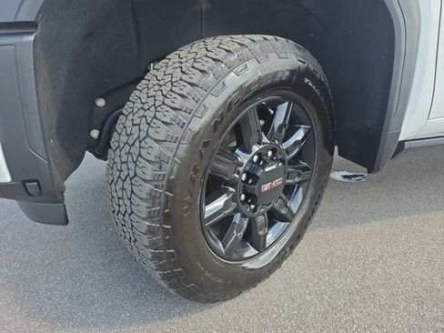 Used 2024 GMC Sierra 2500 AT4 w/ AT4 Preferred Package image 33