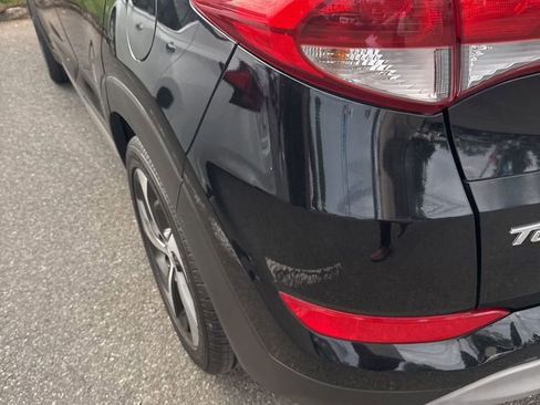 Used 2017 Hyundai Tucson Sport AWD/4WD image 3