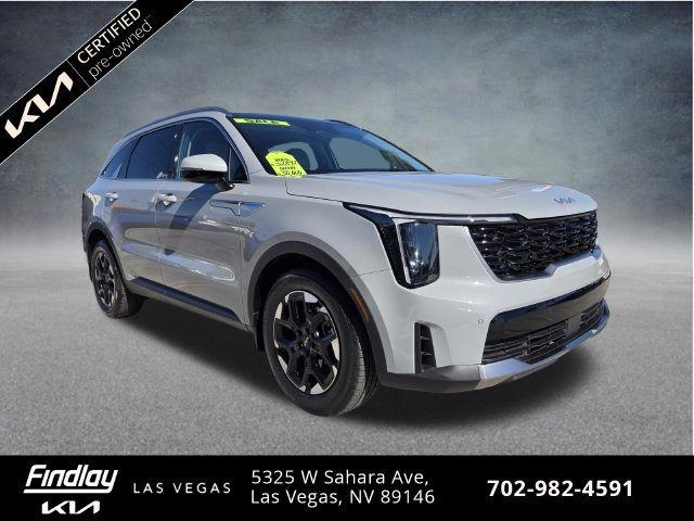 Certified 2025 Kia Sorento S w/ Panoramic Sunroof Package FWD image 3
