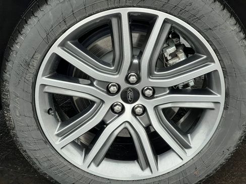 Used 2024 Ford Edge Titanium w/ Equipment Group 301A image 7