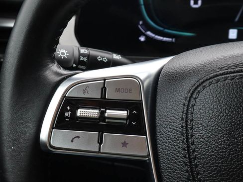 Used 2025 Kia Telluride S FWD image 32