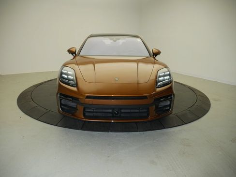 Certified 2025 Porsche Panamera Turbo AWD/4WD image 10