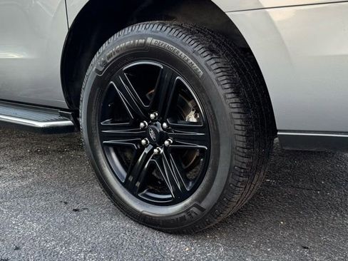 Used 2020 Ford Expedition Max XLT w/ Equipment Group 202A image 24