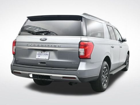 Used 2024 Ford Expedition Max XLT image 7