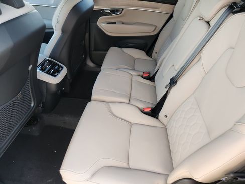 New 2026 Volvo XC90 B5 Plus w/ Protection Package Premier image 17