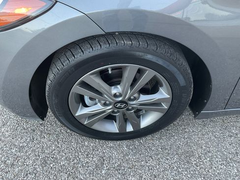 Used 2018 Hyundai Elantra Value Edition image 9
