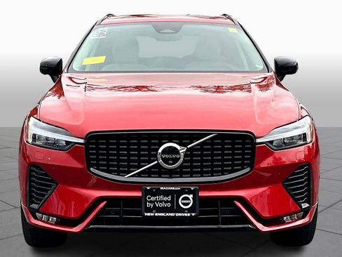 Certified 2023 Volvo XC60 B5 Plus w/ Climate Package image 3