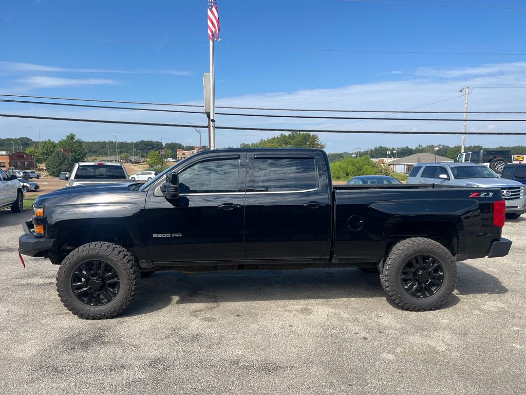 Used 2018 Chevrolet Silverado 2500 LTZ w/ Duramax Plus Package AWD/4WD image 3