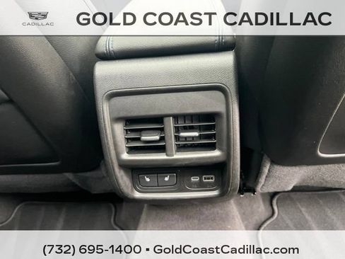 Certified 2024 Cadillac XT4 Sport w/ Cold Weather Package AWD/4WD image 9
