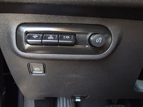 Used 2022 GMC Terrain AT4 w/ Infotainment Package II image 13