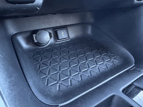 Certified 2022 Toyota RAV4 XLE image 27